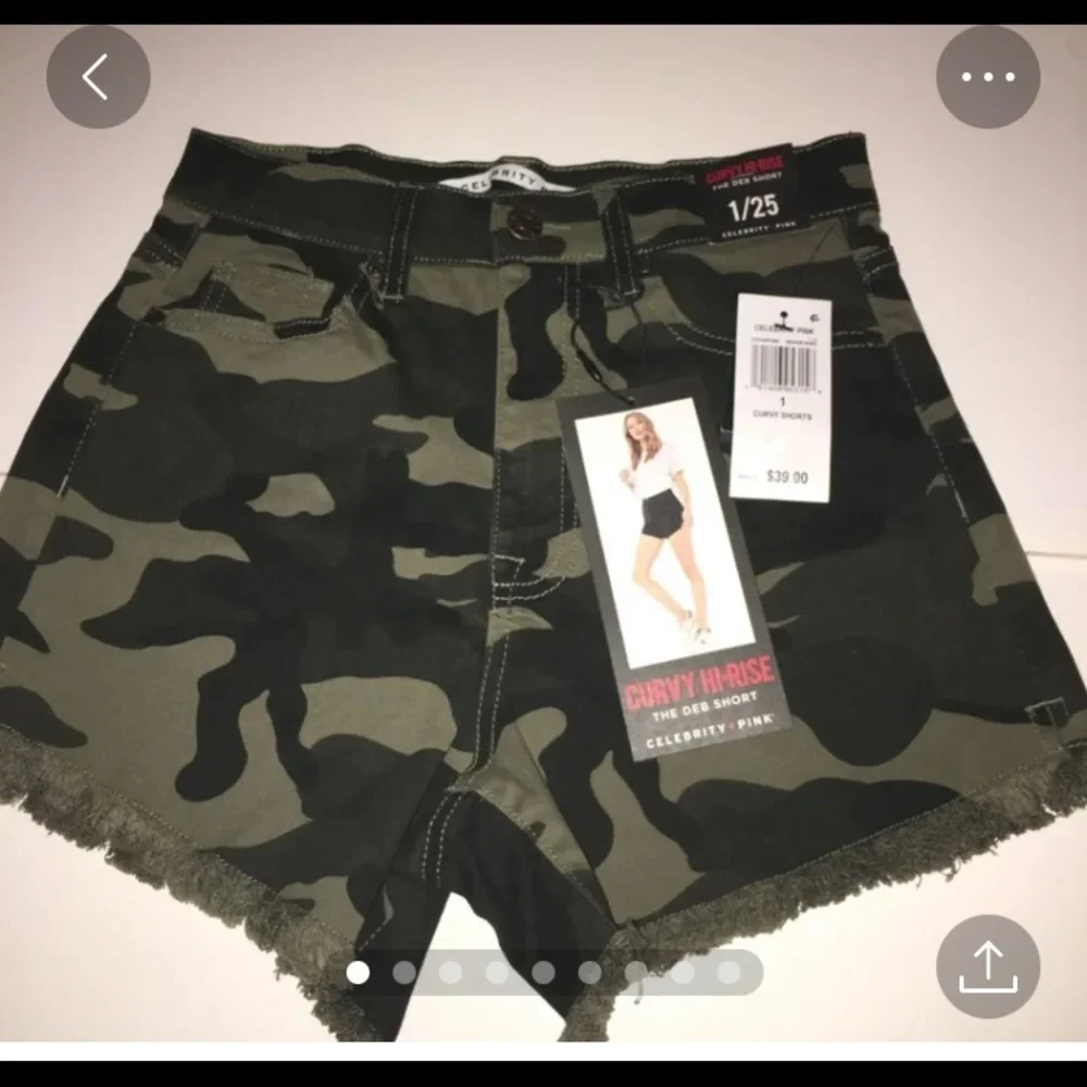 Celebrity pink curvy high-rise shorts, size 25 - Picture 1 of 8